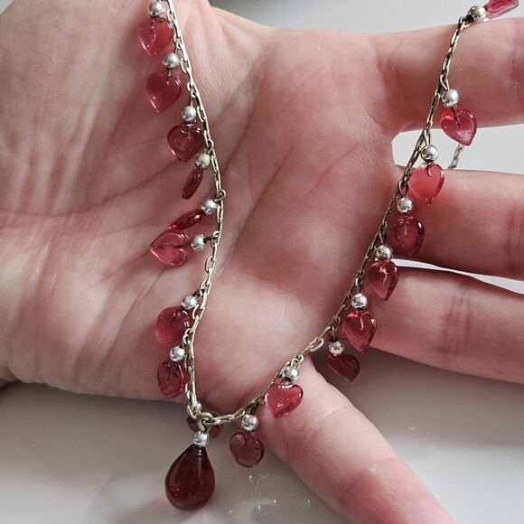 **Final Sale** Silver Tone Red Heart Shaped Glass Dangling Beaded Necklace 14" - Picture 5 of 14